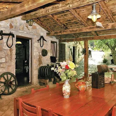 Beautiful In Porec-mugeba With Kitchen * Mugeba